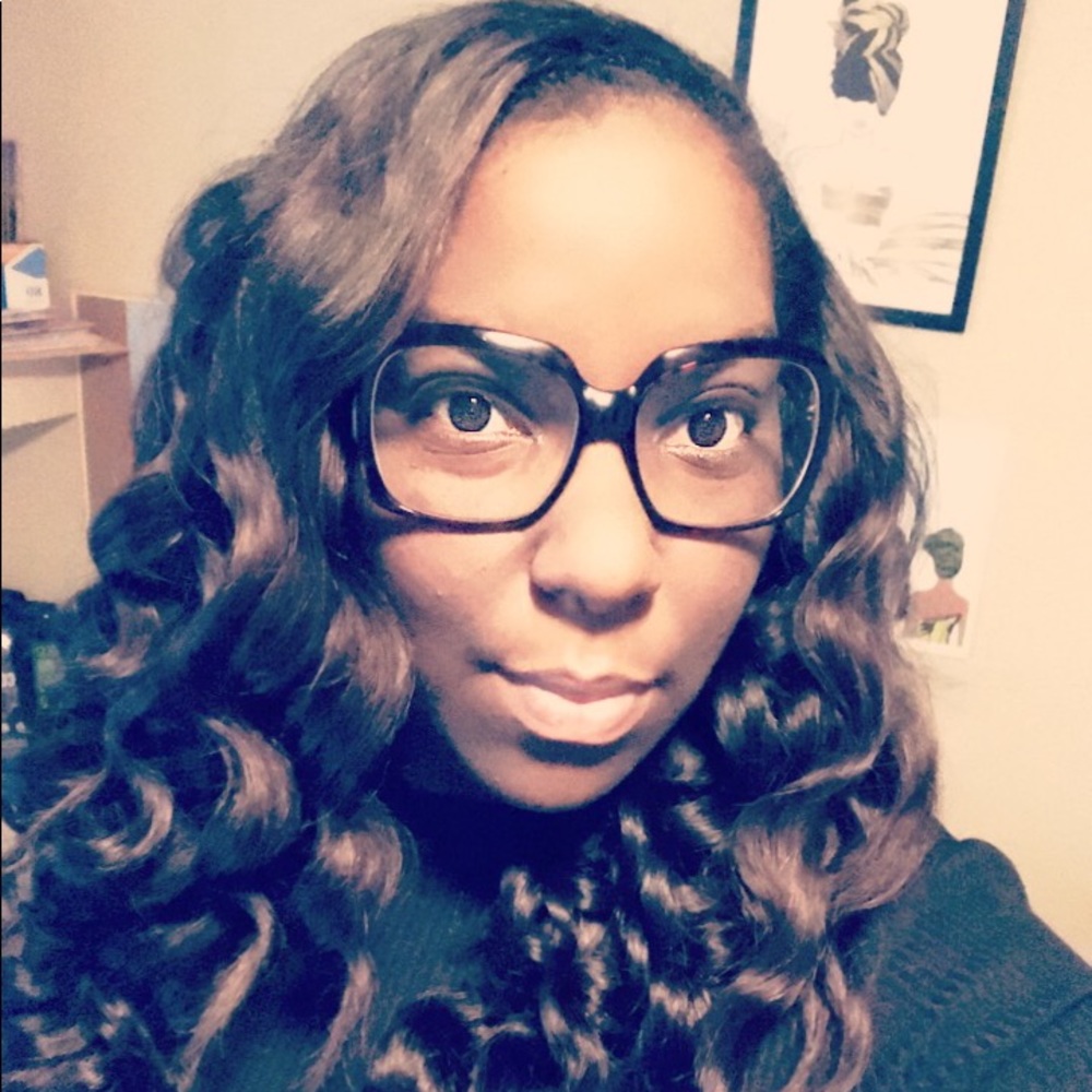 Meet your Posher, Monique